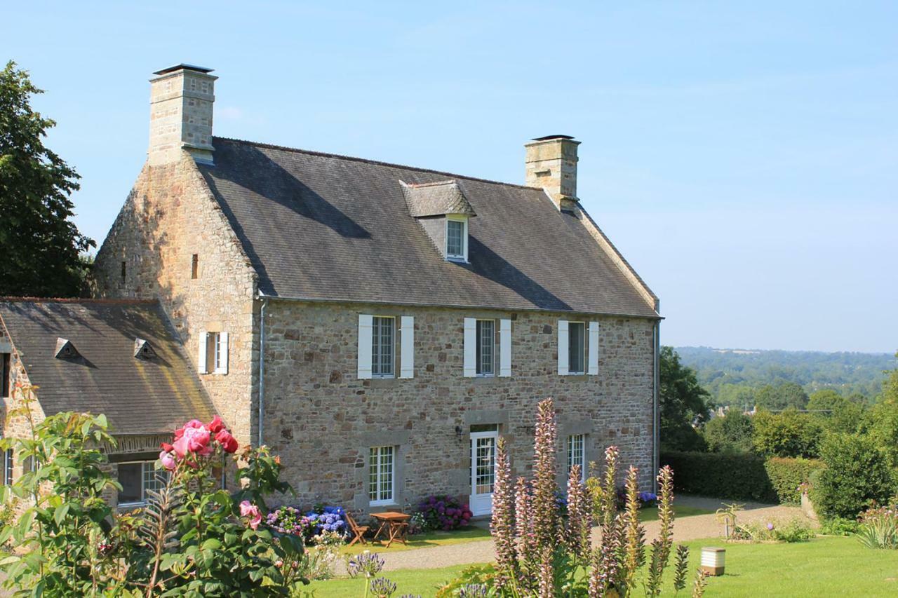 Les Goubelins Bed and Breakfast La Lande-d'Airou Εξωτερικό φωτογραφία
