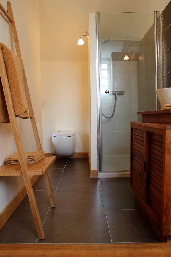 Les Goubelins Bed and Breakfast La Lande-d'Airou Εξωτερικό φωτογραφία